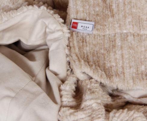 Mora Plaid in Pile 130x170 Logan - Beige_