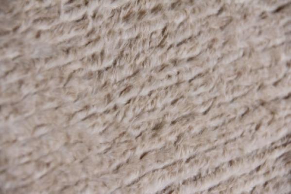 Mora Plaid in Pile 130x170 Logan - Beige_