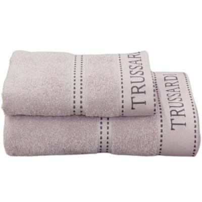Trussardi Set due pezzi Spugna Bagno ospite e Asciugamano Viso e Mani in Scatola Ribbon Pearl Grey
