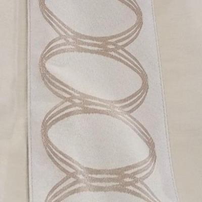 Laura Biagiotti Completo Letto Lenzuola Matrimoniale Raso di Puro Cotone, La Marais Anelli, Sopra, Sotto con angoli e 2 federe_