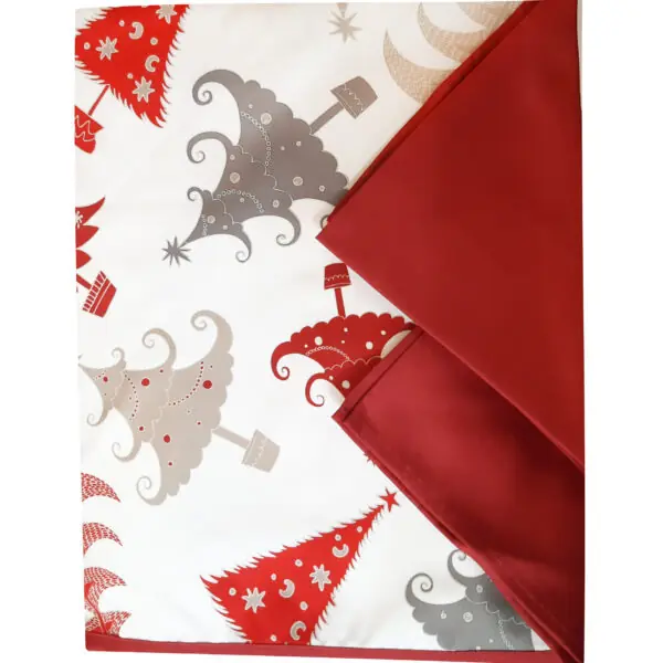 Tag House - Servizio Tavola Natalizio 6 Posti con Tovaglia 140x180 cm e Tovaglioli in Cotone - Pinetti